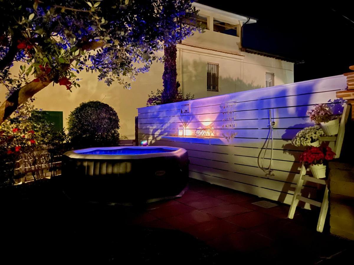 Casa Vittoria Villa Camaiore Bagian luar foto
